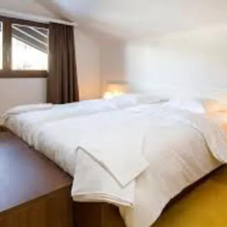 Caddies Club 3* 克莱恩 蒙塔纳